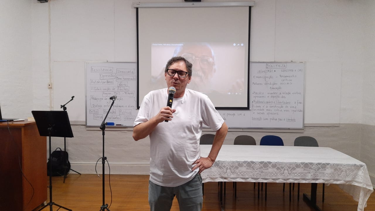 Imagem da notícia Sebo Literário: o Esperançar da Leitura