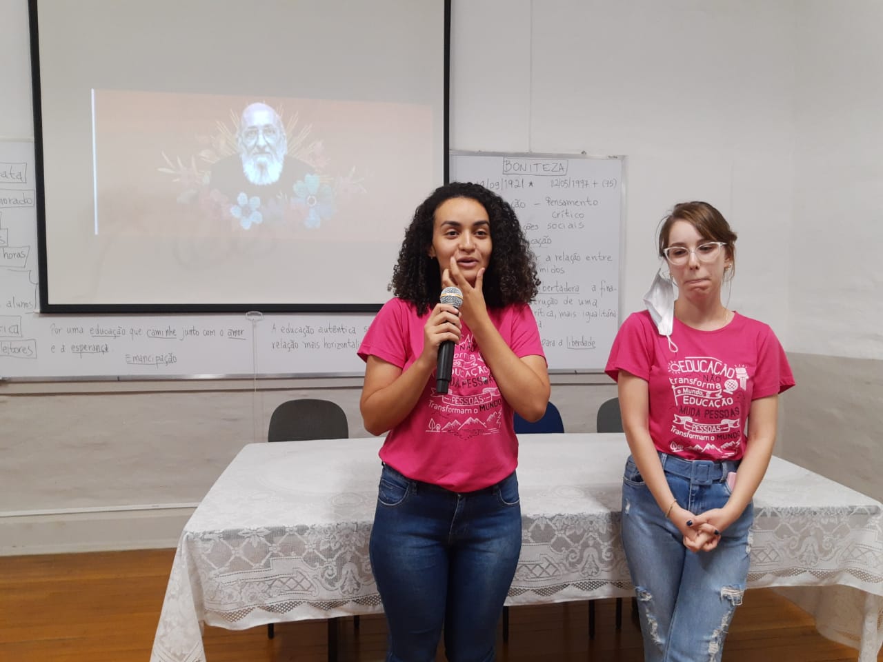 Imagem da notícia Sebo Literário: o Esperançar da Leitura