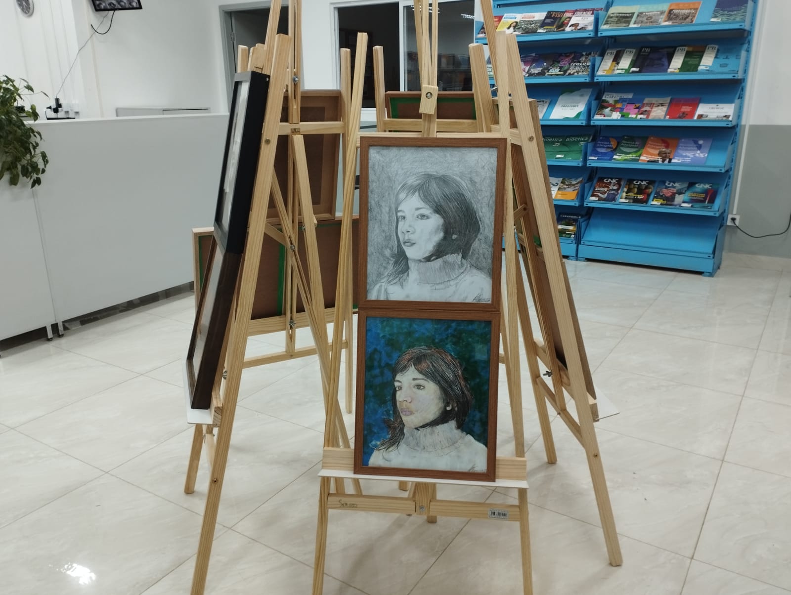 Imagem da notícia Biblioteca promove exposição ‘Raízes’ da artista Ana Franco