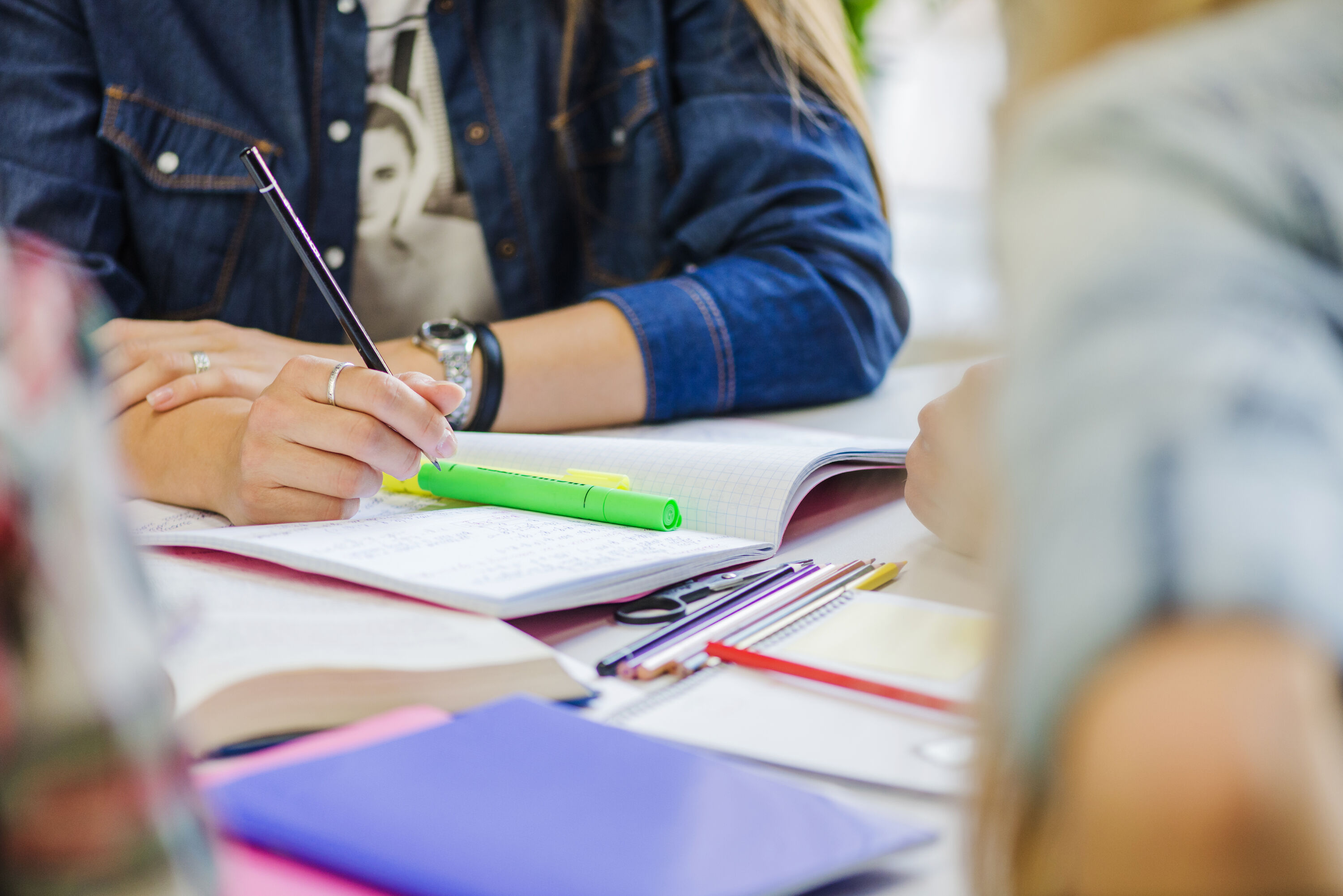 Imagem principal da notícia Precisando de Ajuda para Estabelecer uma Boa Rotina de Estudos? Separamos 8 Dicas para Você!