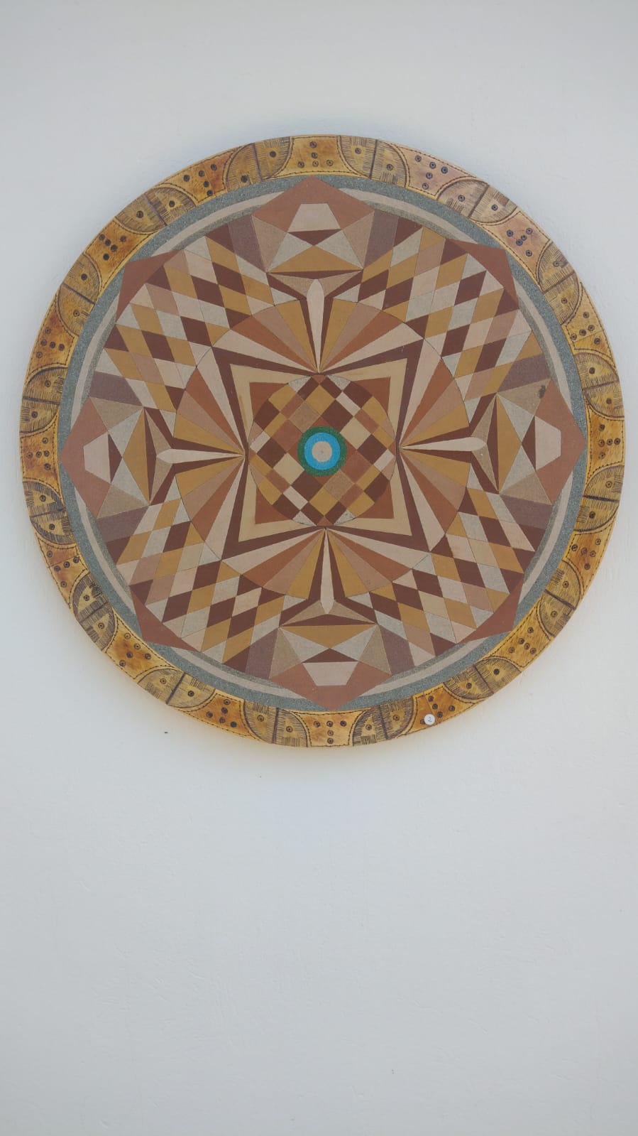 Imagem da notícia Biblioteca FUNEPE promove exposição ‘Mandalas’ do artista José de Oliveira