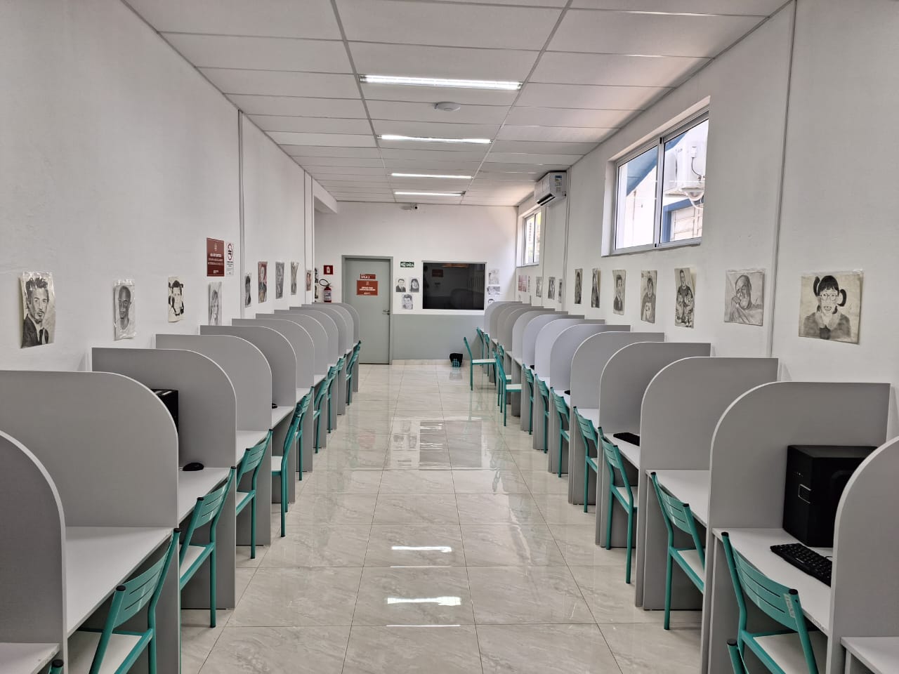 Imagem da notícia BIBLIOTECA FUNEPE Promove Exposição De Retratos E Caricaturas