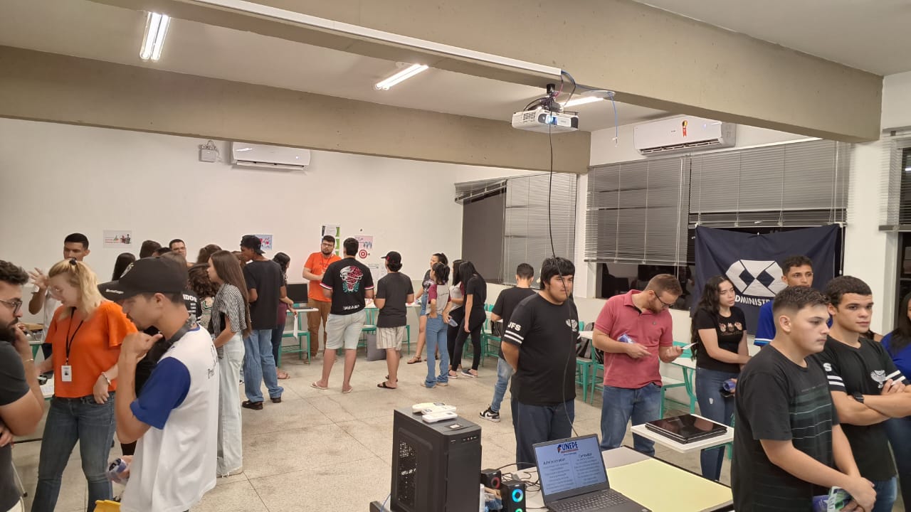 Imagem da notícia FUNEPE Realiza Feira De Profissões Presencial e Celebra Sucesso do Evento