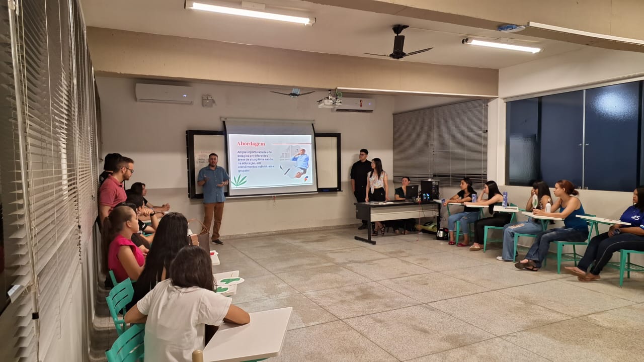 Imagem da notícia FUNEPE Realiza Feira De Profissões Presencial e Celebra Sucesso do Evento