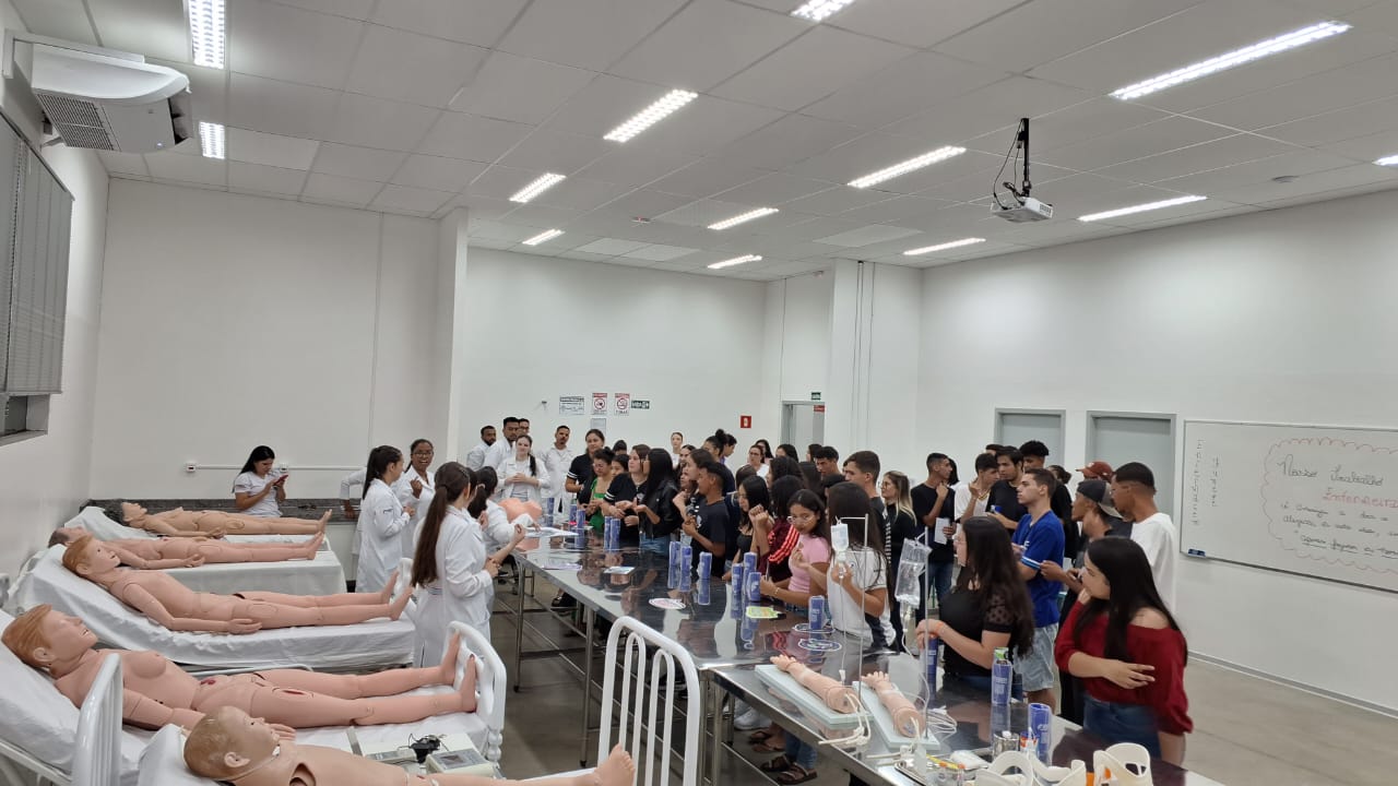 Imagem da notícia FUNEPE Realiza Feira De Profissões Presencial e Celebra Sucesso do Evento
