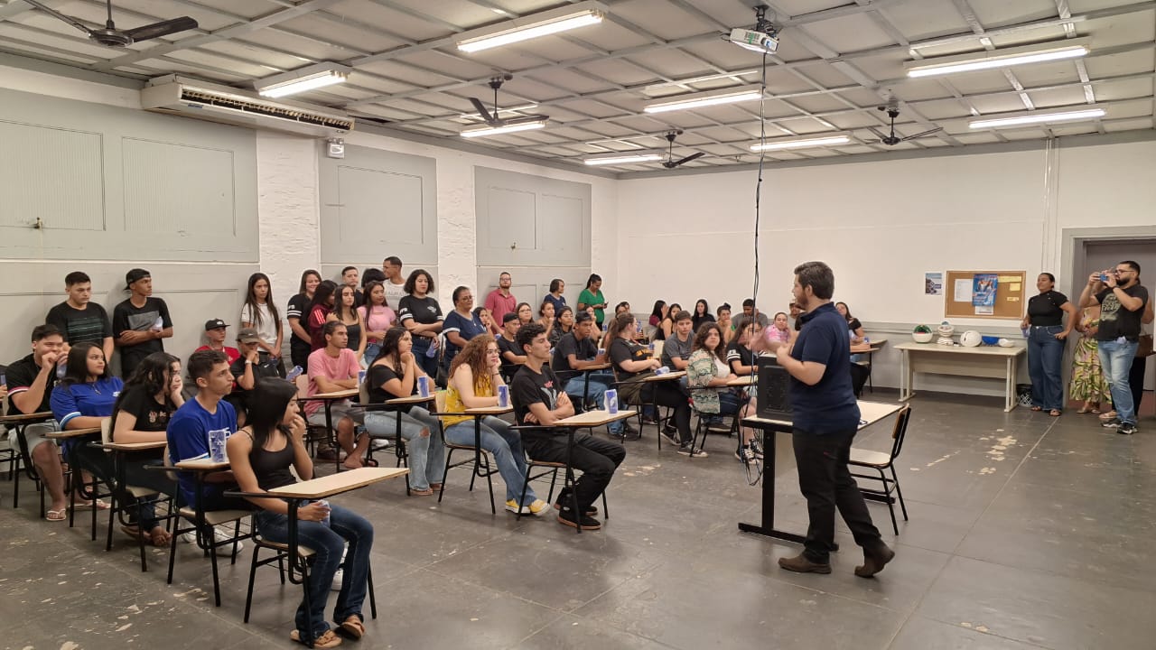 Imagem da notícia FUNEPE Realiza Feira De Profissões Presencial e Celebra Sucesso do Evento