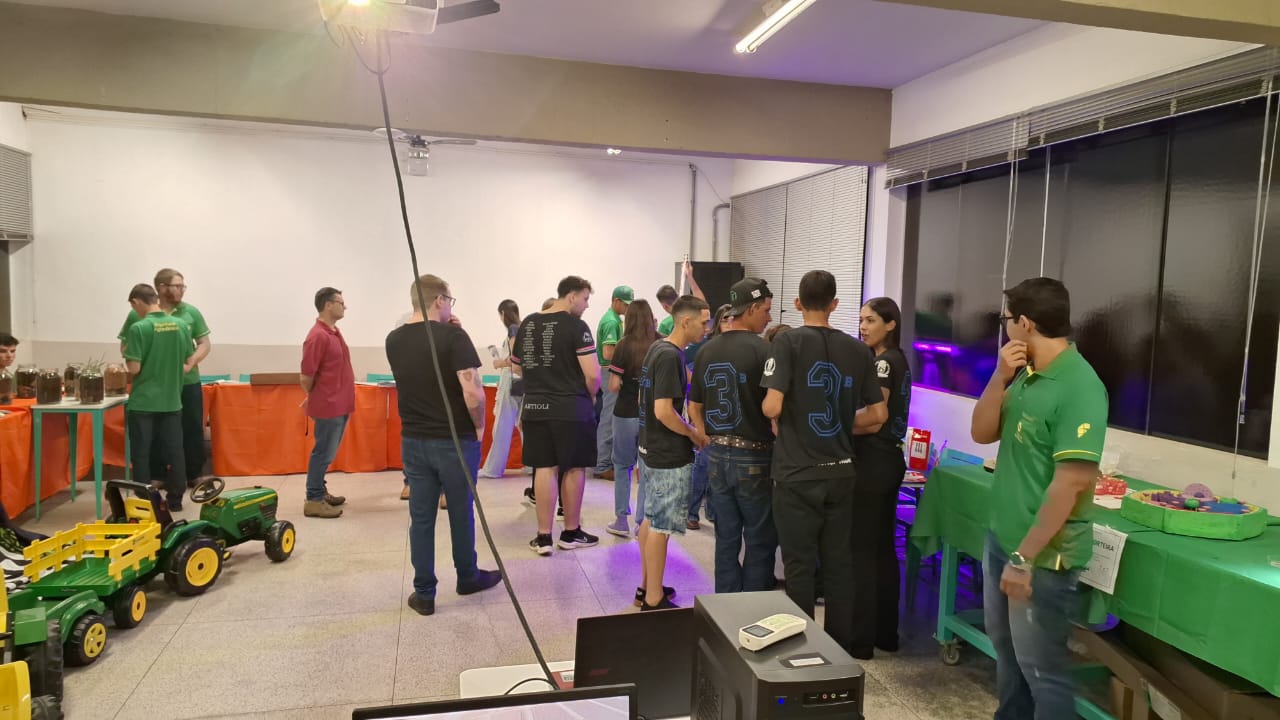 Imagem da notícia FUNEPE Realiza Feira De Profissões Presencial e Celebra Sucesso do Evento