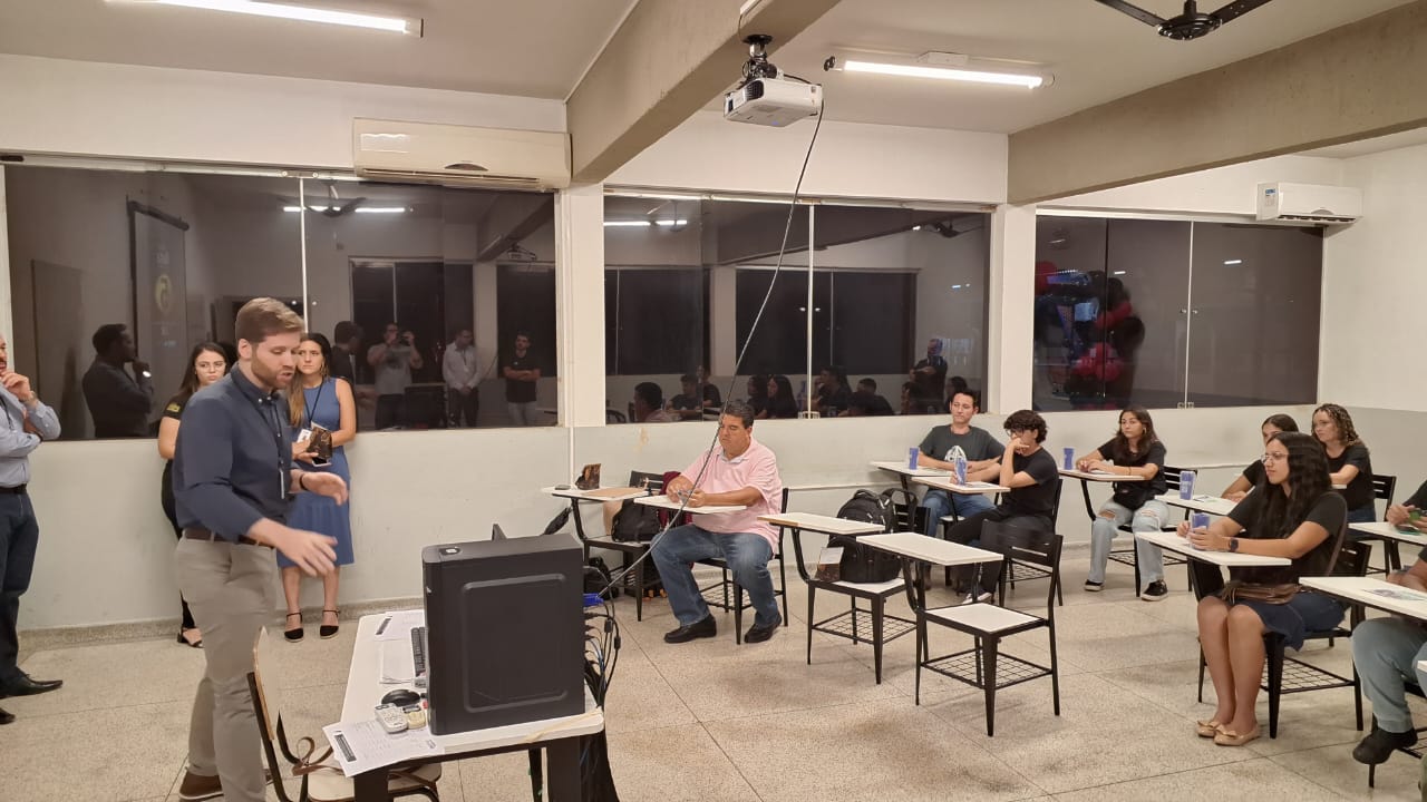 Imagem da notícia FUNEPE Realiza Feira De Profissões Presencial e Celebra Sucesso do Evento