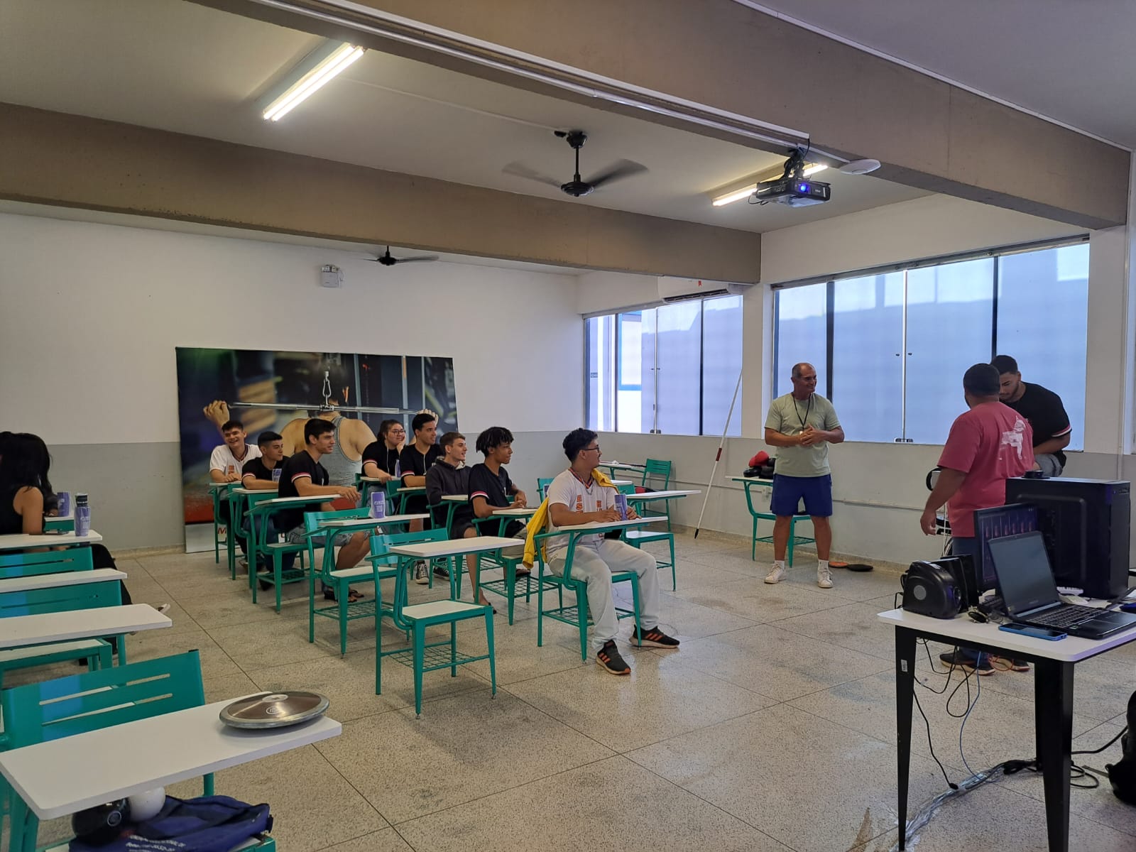 Imagem da notícia FUNEPE Realiza Feira De Profissões Presencial e Celebra Sucesso do Evento