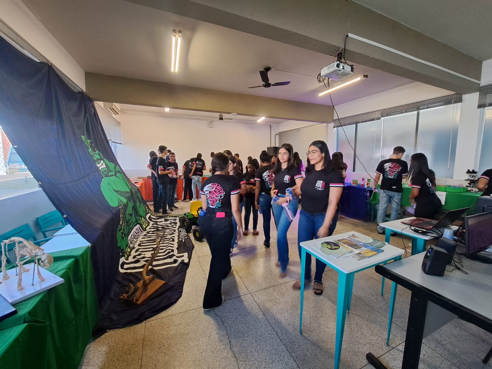 Imagem da notícia FUNEPE Realiza Feira De Profissões Presencial e Celebra Sucesso do Evento