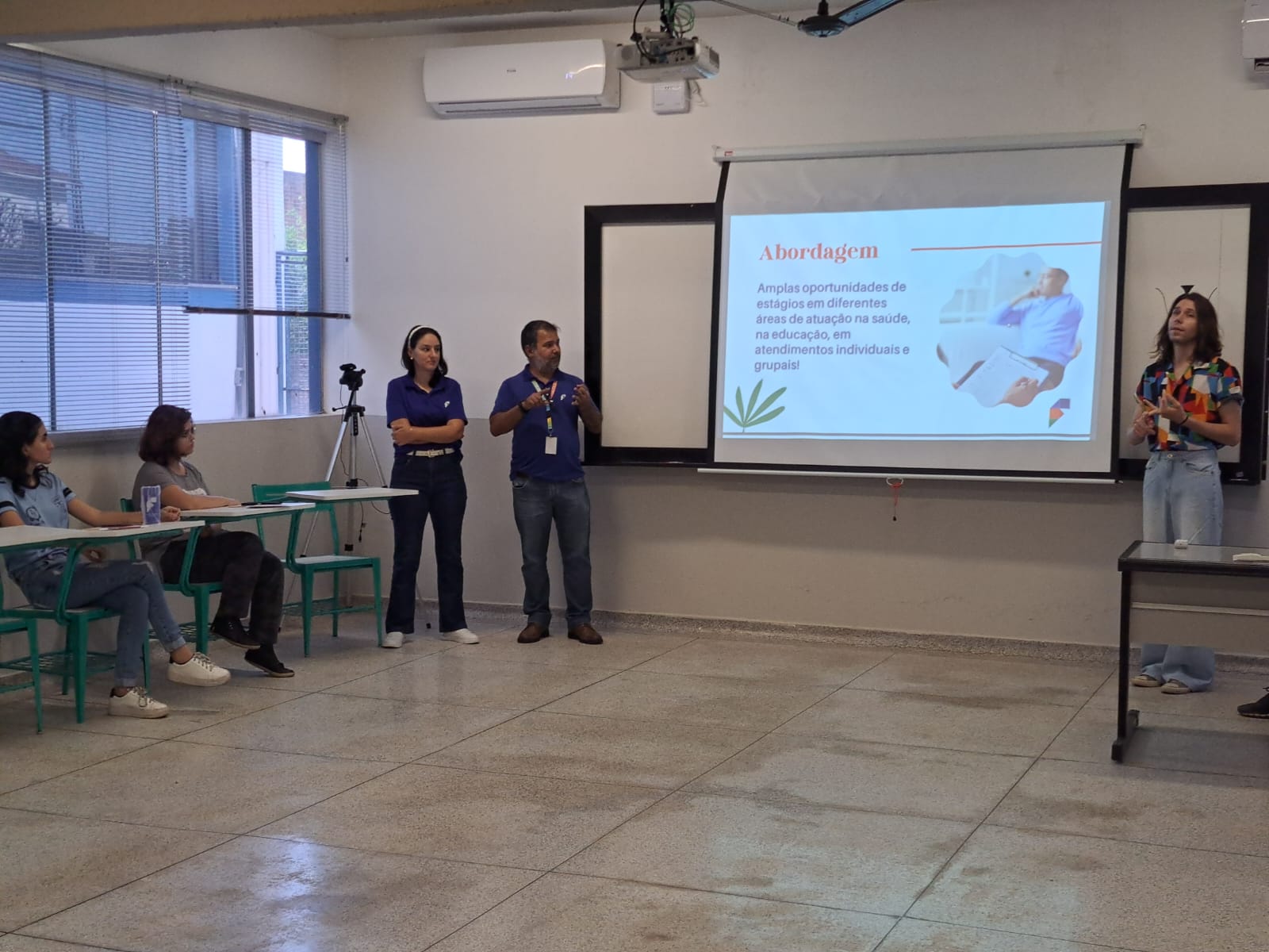 Imagem da notícia FUNEPE Realiza Feira De Profissões Presencial e Celebra Sucesso do Evento