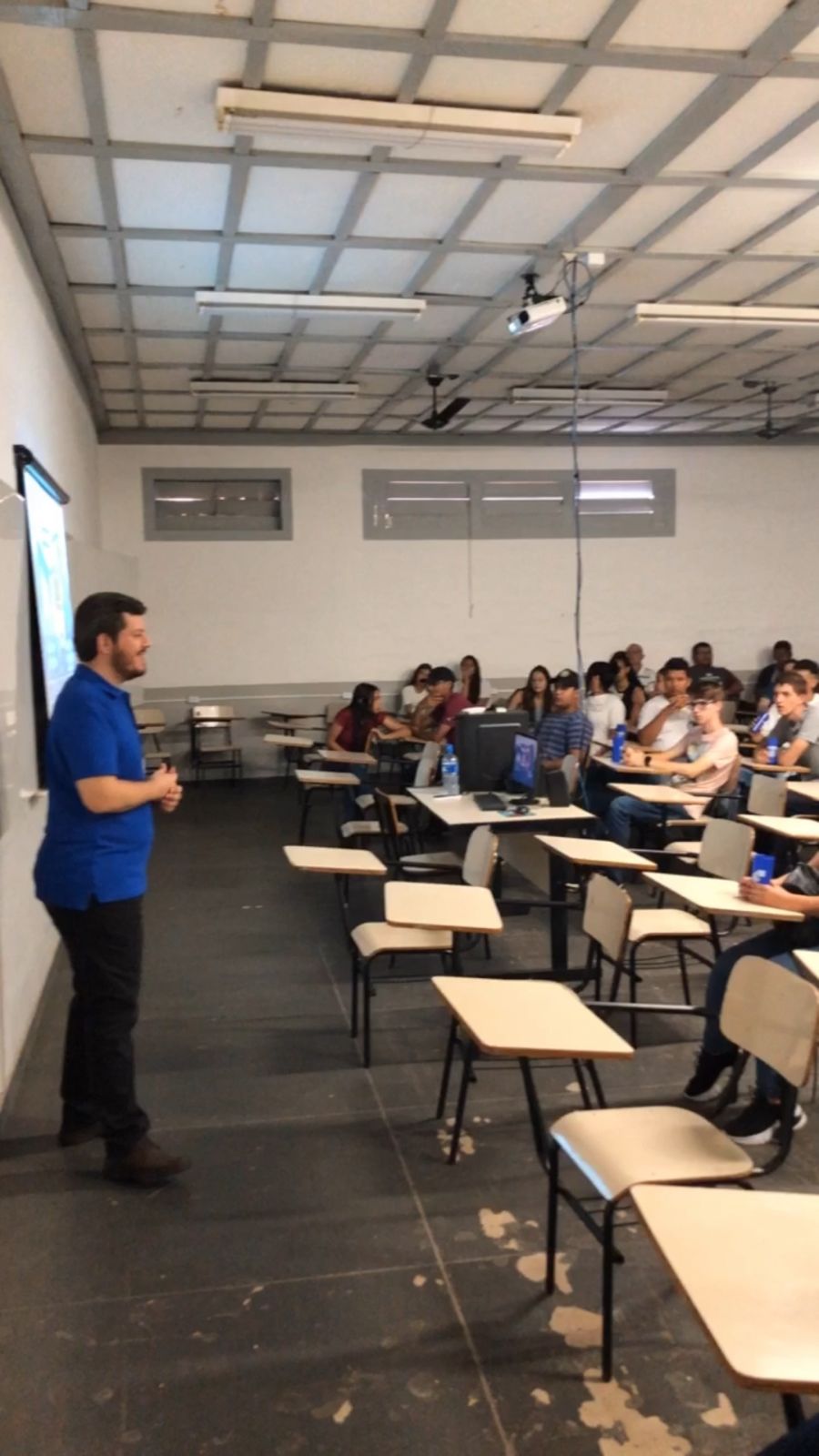 Imagem da notícia FUNEPE Realiza Feira De Profissões Presencial e Celebra Sucesso do Evento