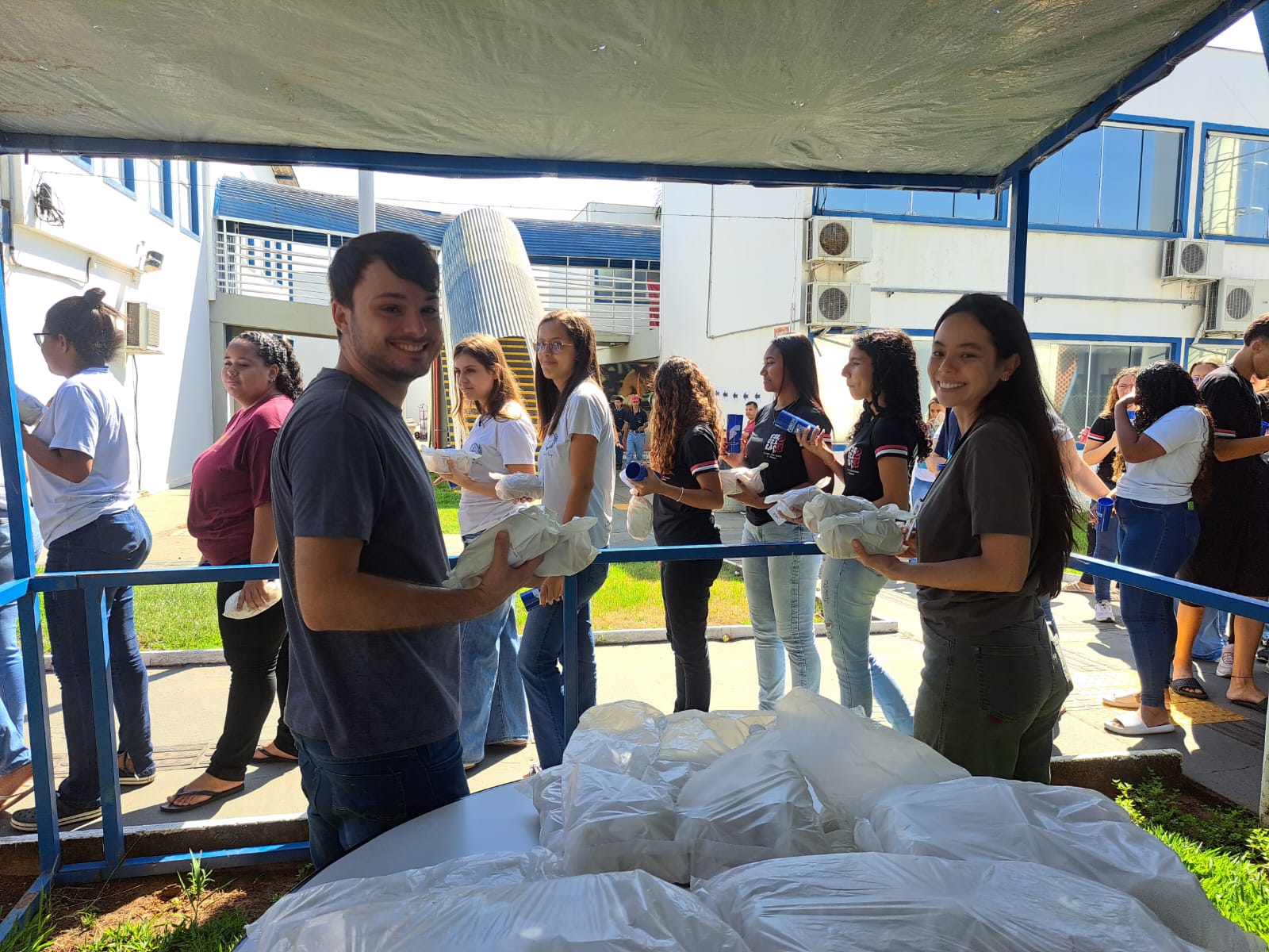 Imagem da notícia FUNEPE Realiza Feira De Profissões Presencial e Celebra Sucesso do Evento