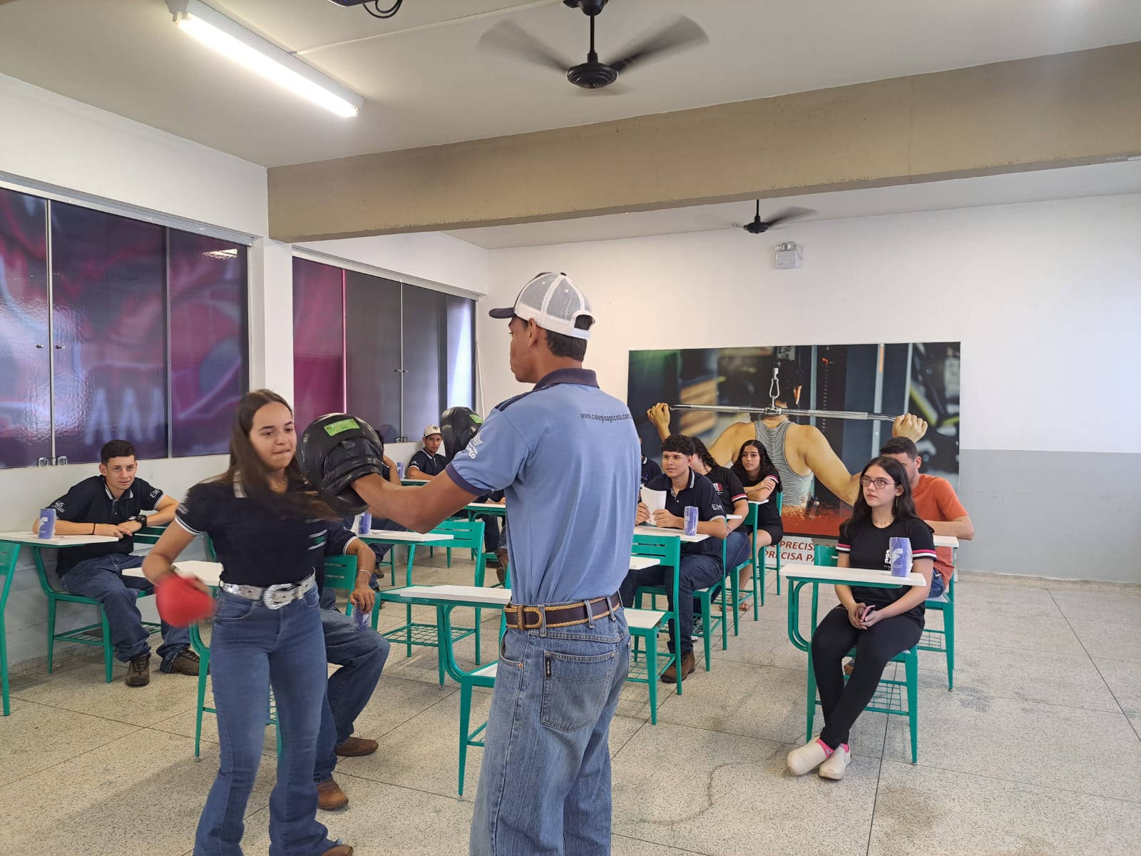 Imagem da notícia FUNEPE Realiza Feira De Profissões Presencial e Celebra Sucesso do Evento