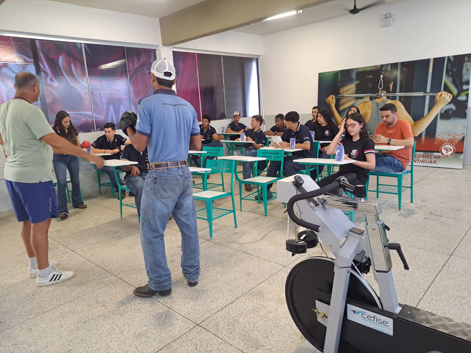 Imagem da notícia FUNEPE Realiza Feira De Profissões Presencial e Celebra Sucesso do Evento