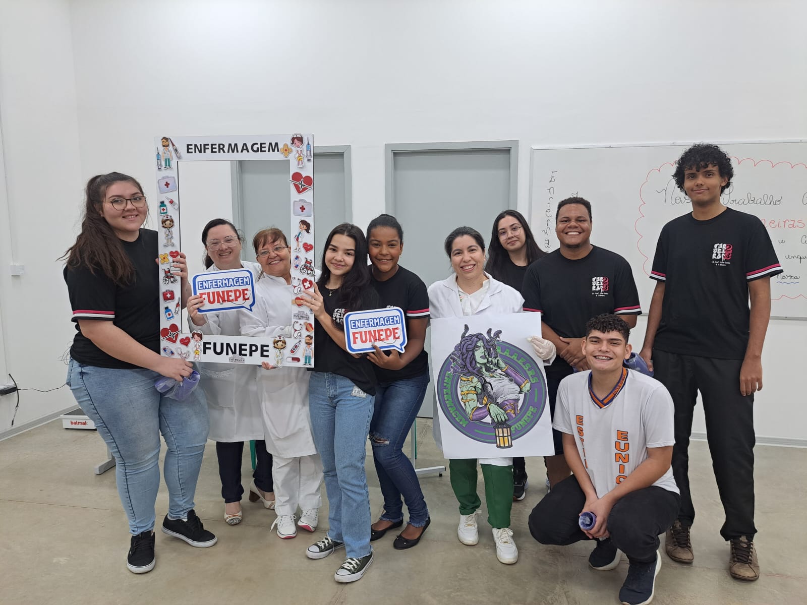 Imagem da notícia FUNEPE Realiza Feira De Profissões Presencial e Celebra Sucesso do Evento