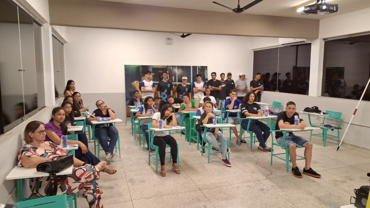 Imagem da notícia FUNEPE Realiza Feira De Profissões Presencial e Celebra Sucesso do Evento
