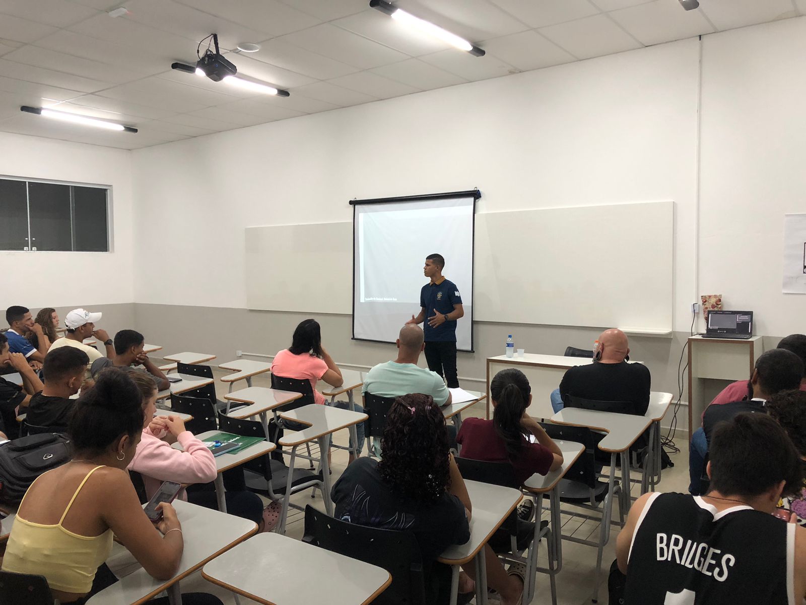 Imagem da notícia Semana de Cursos - Álbum de quarta-feira