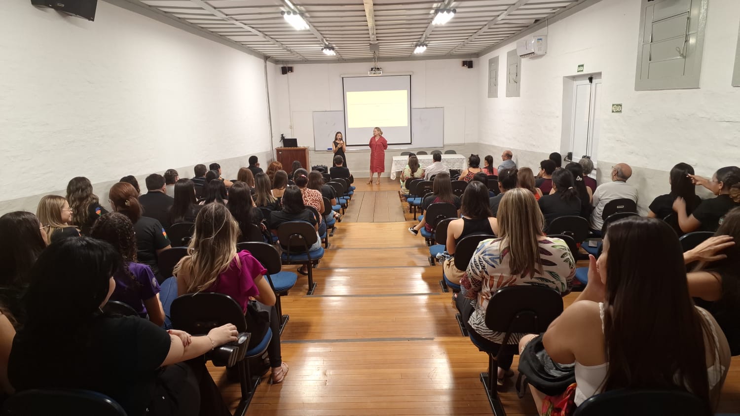 Imagem da notícia Semana de Cursos - Álbum de quarta-feira