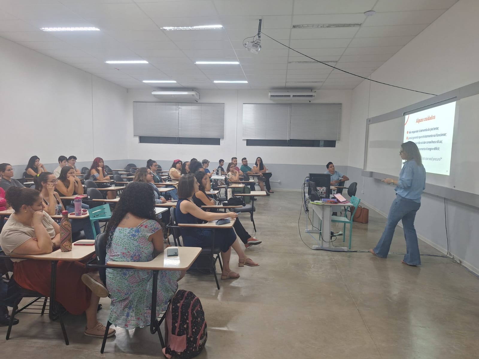 Imagem da notícia Semana de Cursos - Álbum de quarta-feira