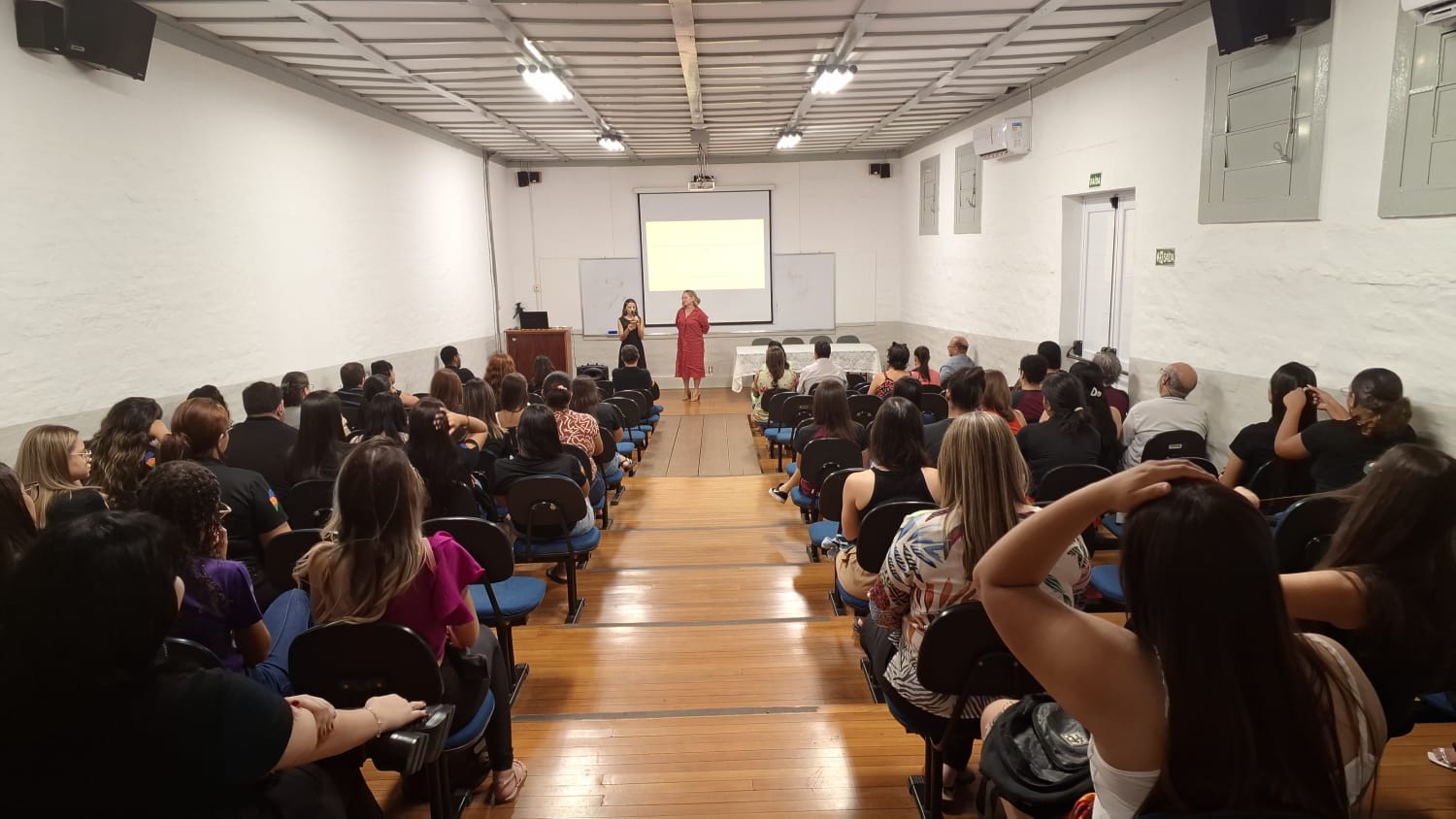 Imagem da notícia Semana de Cursos - Álbum de quarta-feira