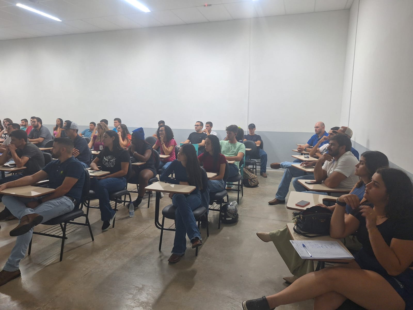 Imagem da notícia Semana de Cursos - Álbum de quarta-feira