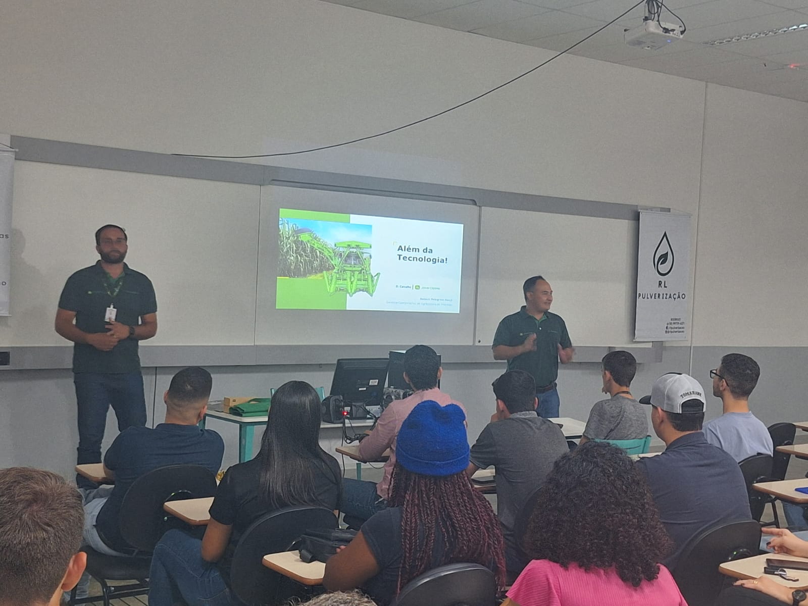 Imagem da notícia Semana de Cursos - Álbum de quarta-feira
