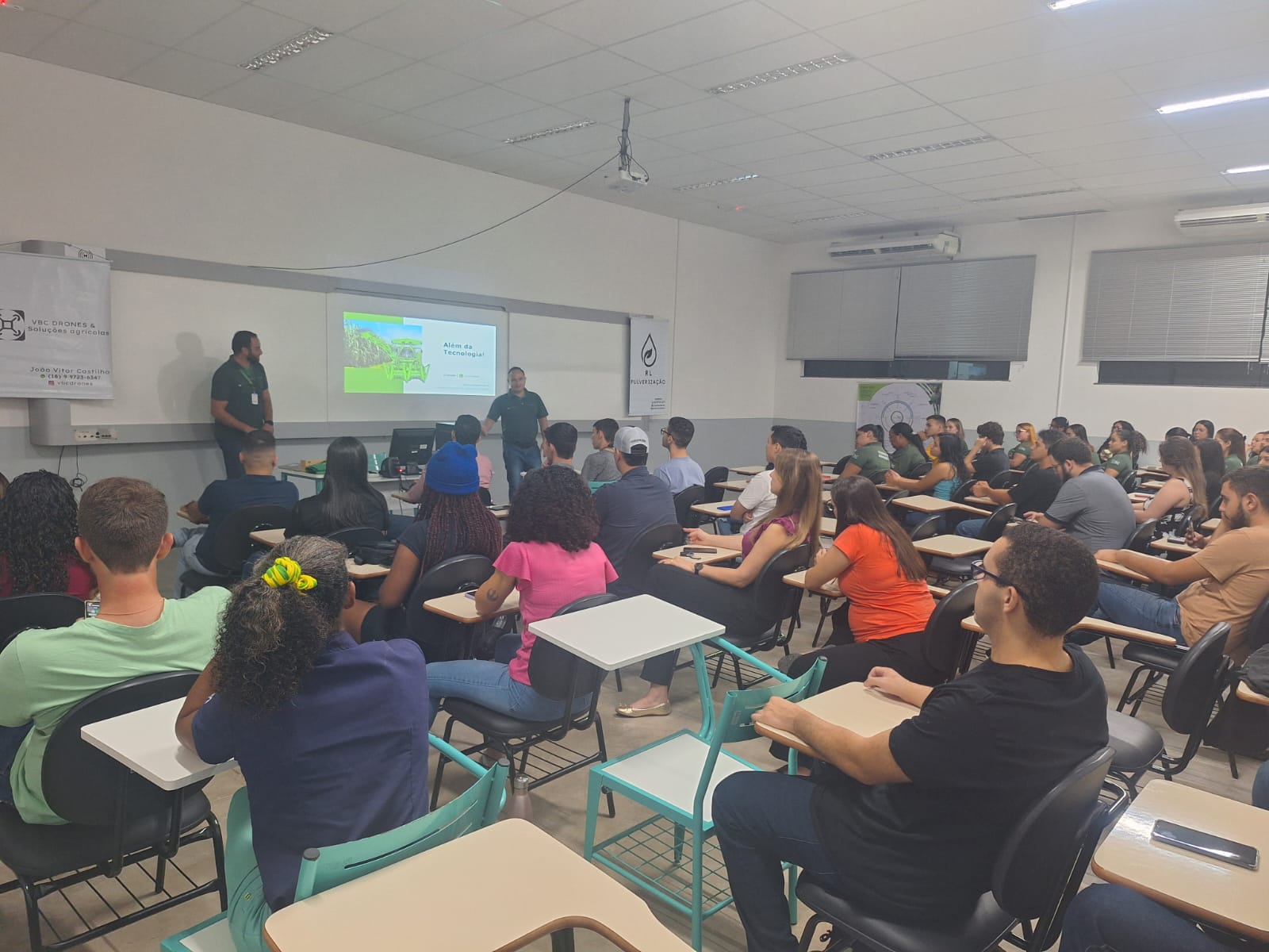 Imagem da notícia Semana de Cursos - Álbum de quarta-feira
