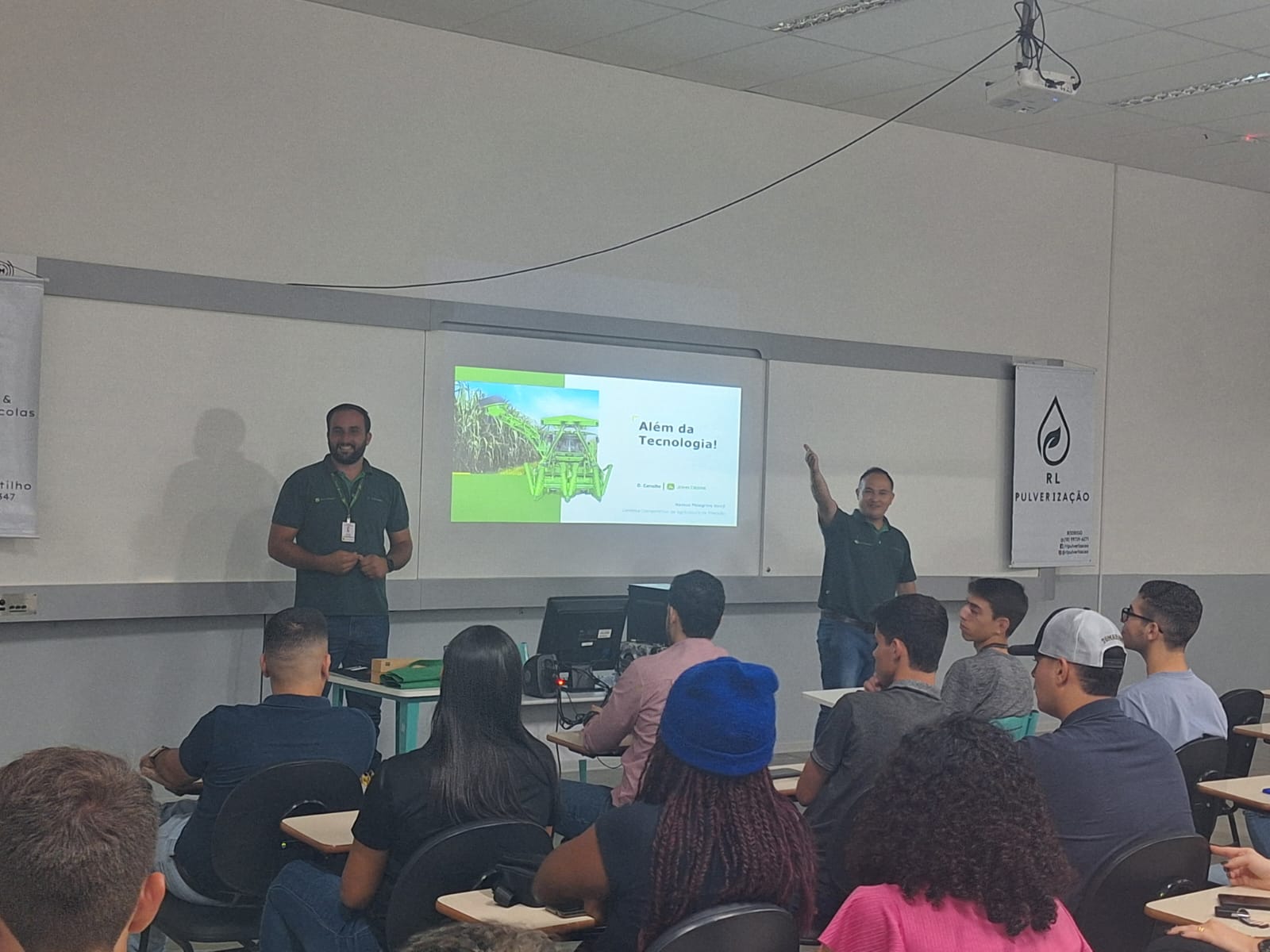 Imagem da notícia Semana de Cursos - Álbum de quarta-feira