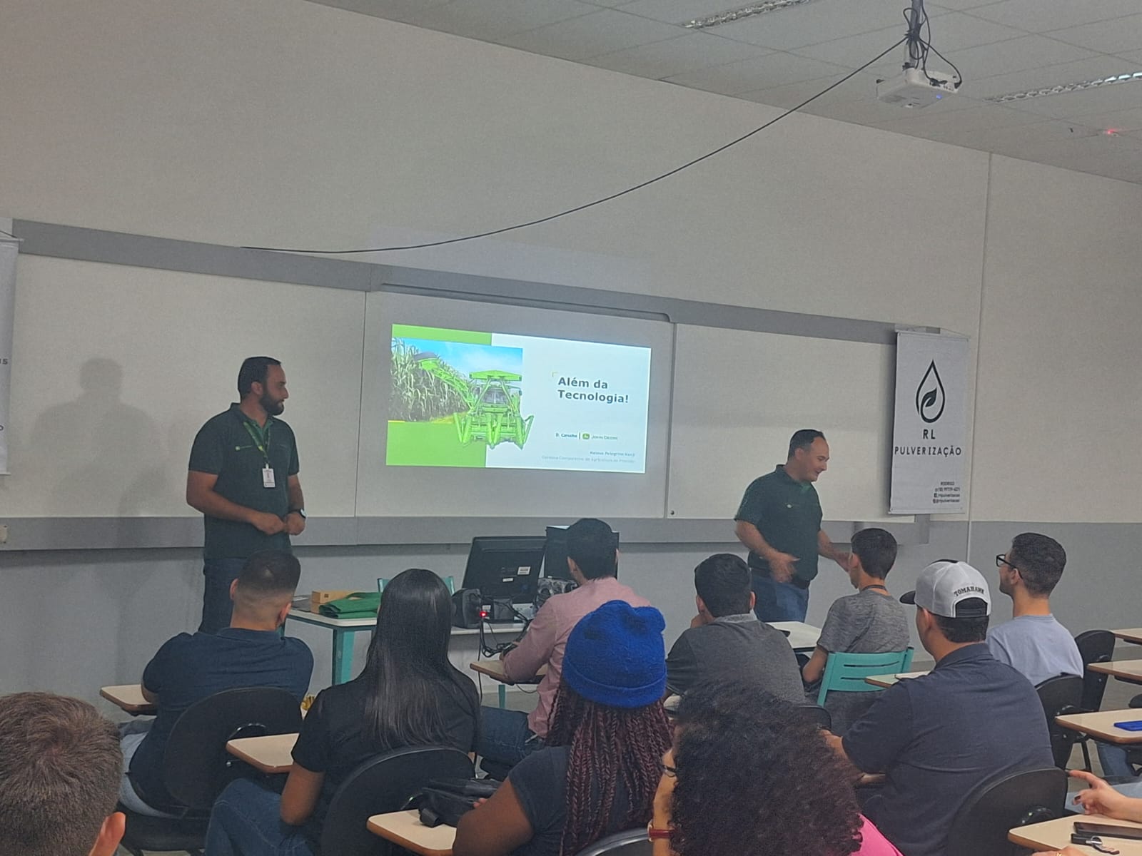 Imagem da notícia Semana de Cursos - Álbum de quarta-feira