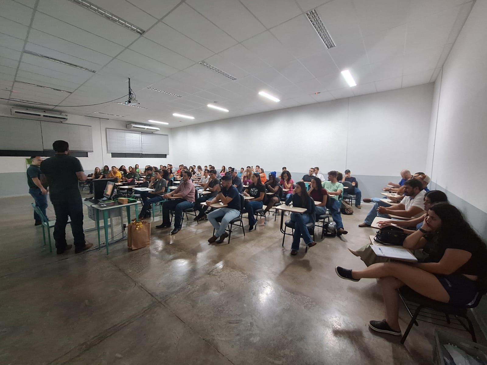 Imagem da notícia Semana de Cursos - Álbum de quarta-feira