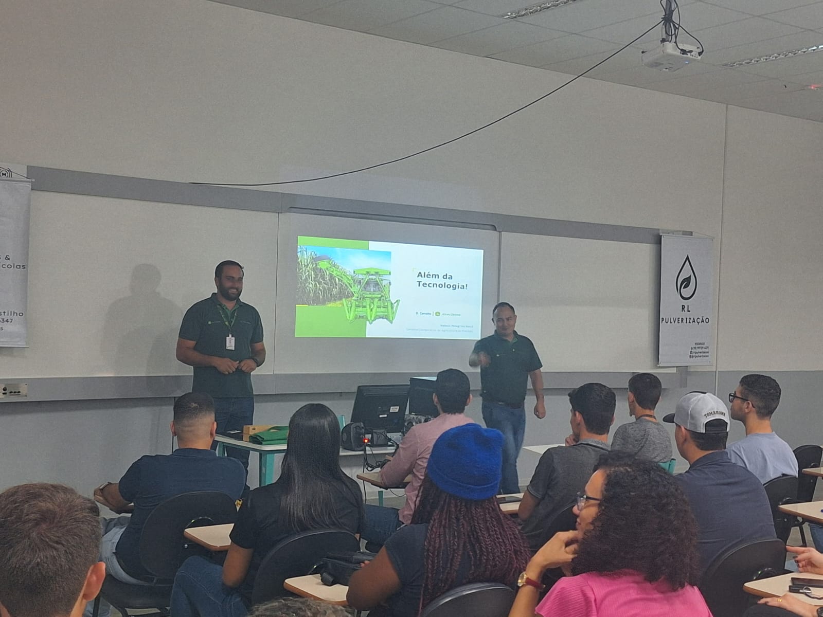 Imagem da notícia Semana de Cursos - Álbum de quarta-feira