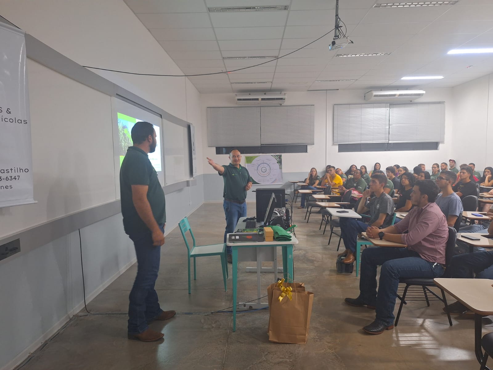 Imagem da notícia Semana de Cursos - Álbum de quarta-feira