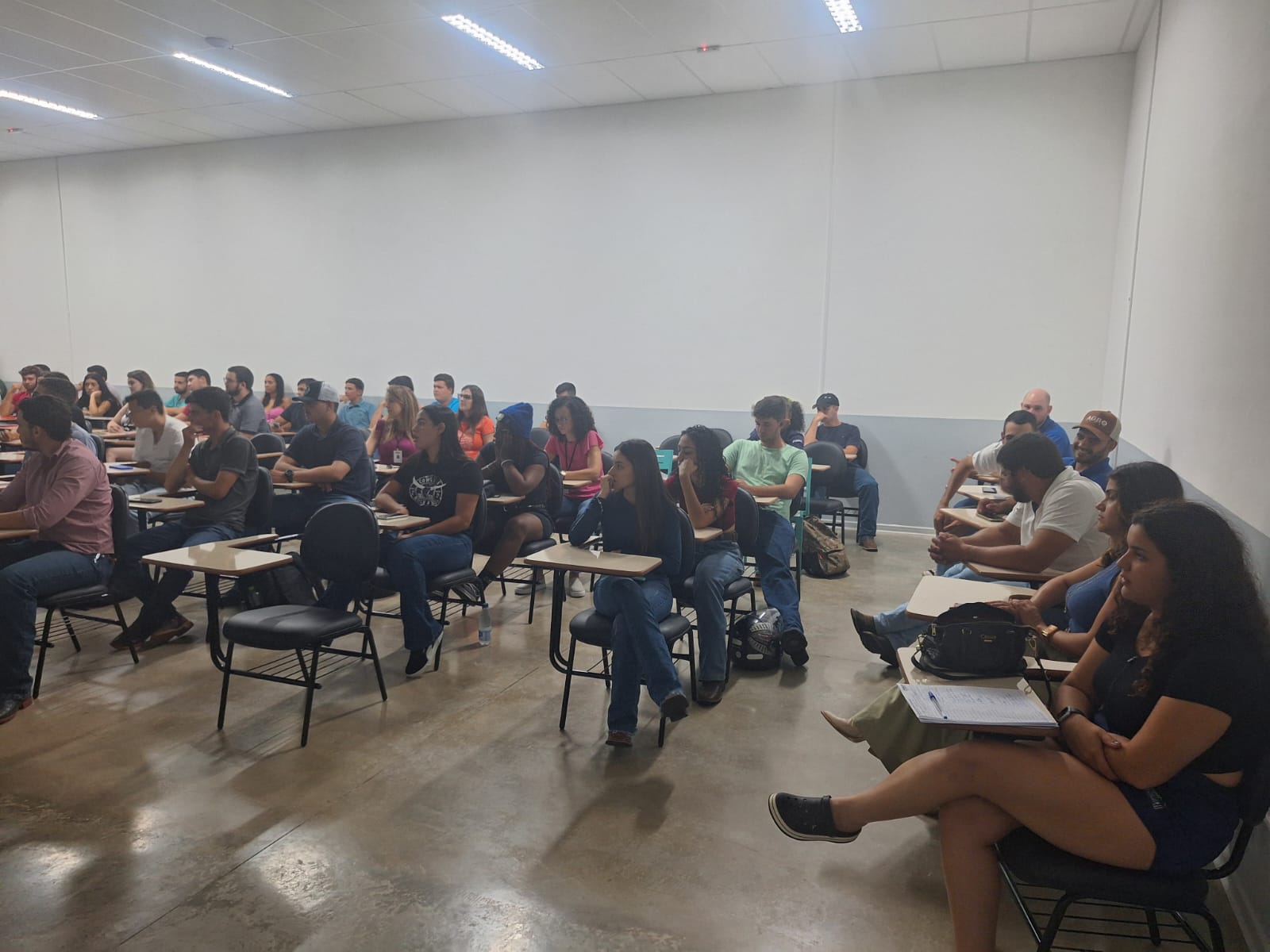 Imagem da notícia Semana de Cursos - Álbum de quarta-feira