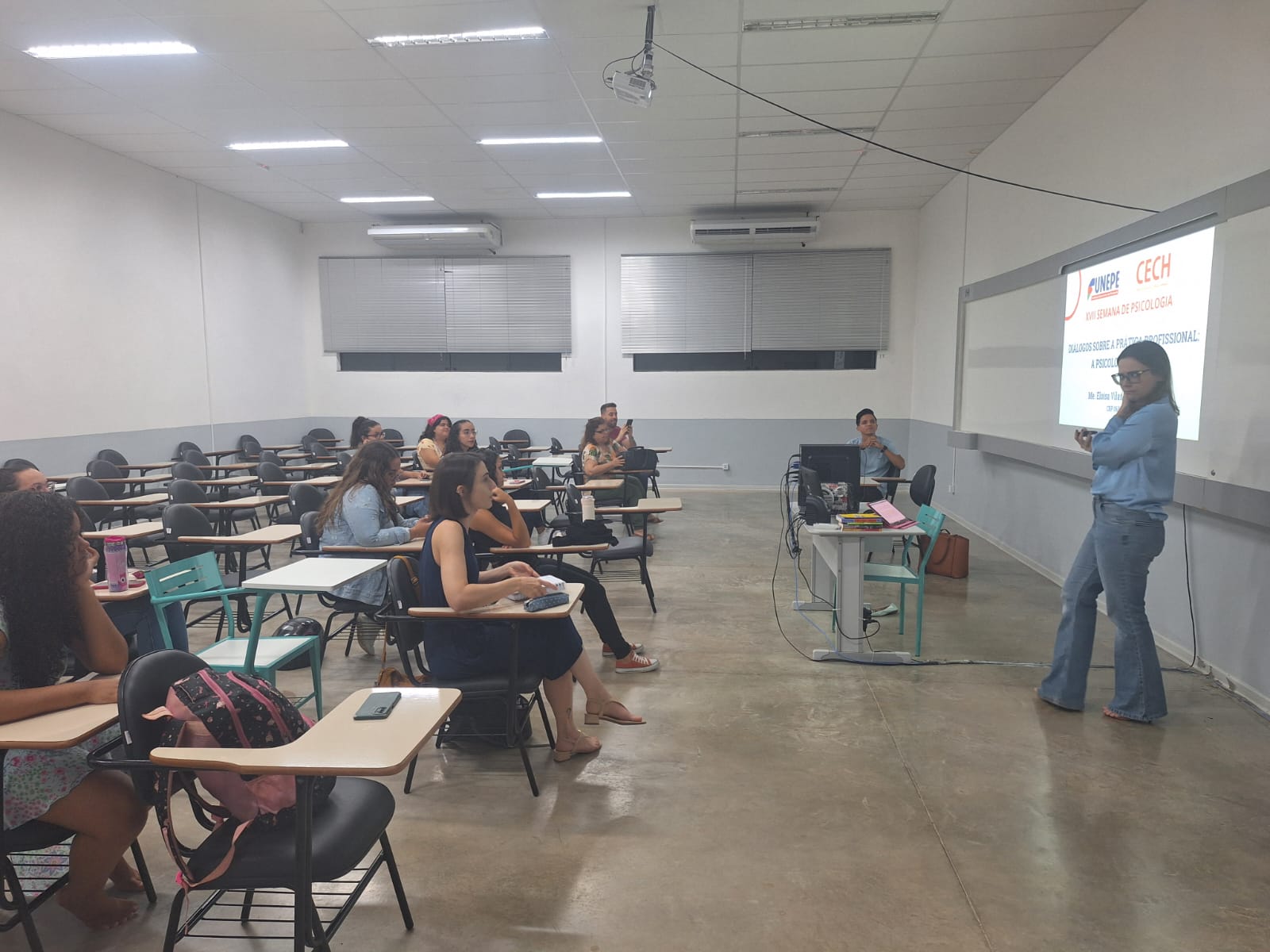 Imagem da notícia Semana de Cursos - Álbum de quarta-feira