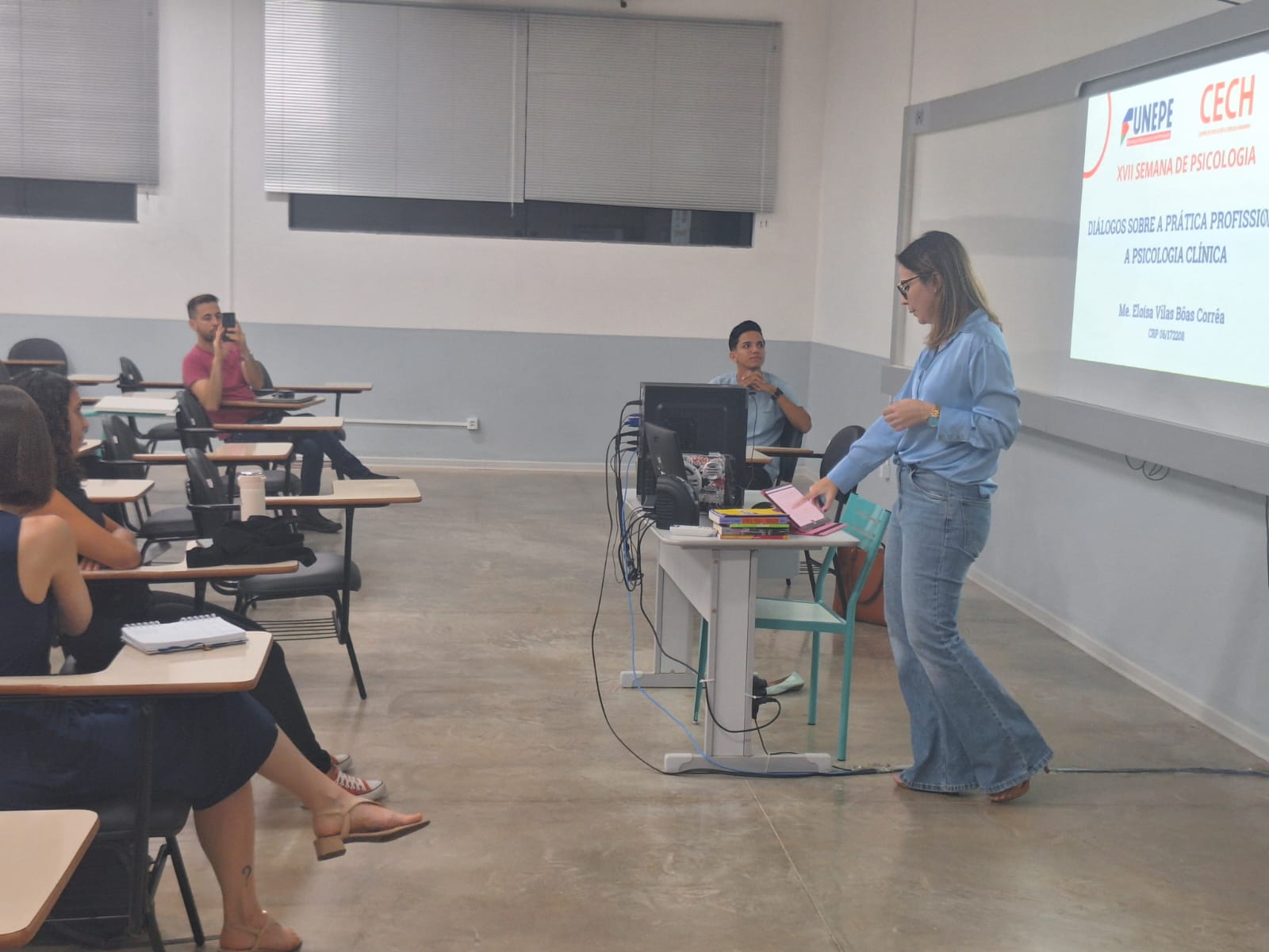 Imagem da notícia Semana de Cursos - Álbum de quarta-feira
