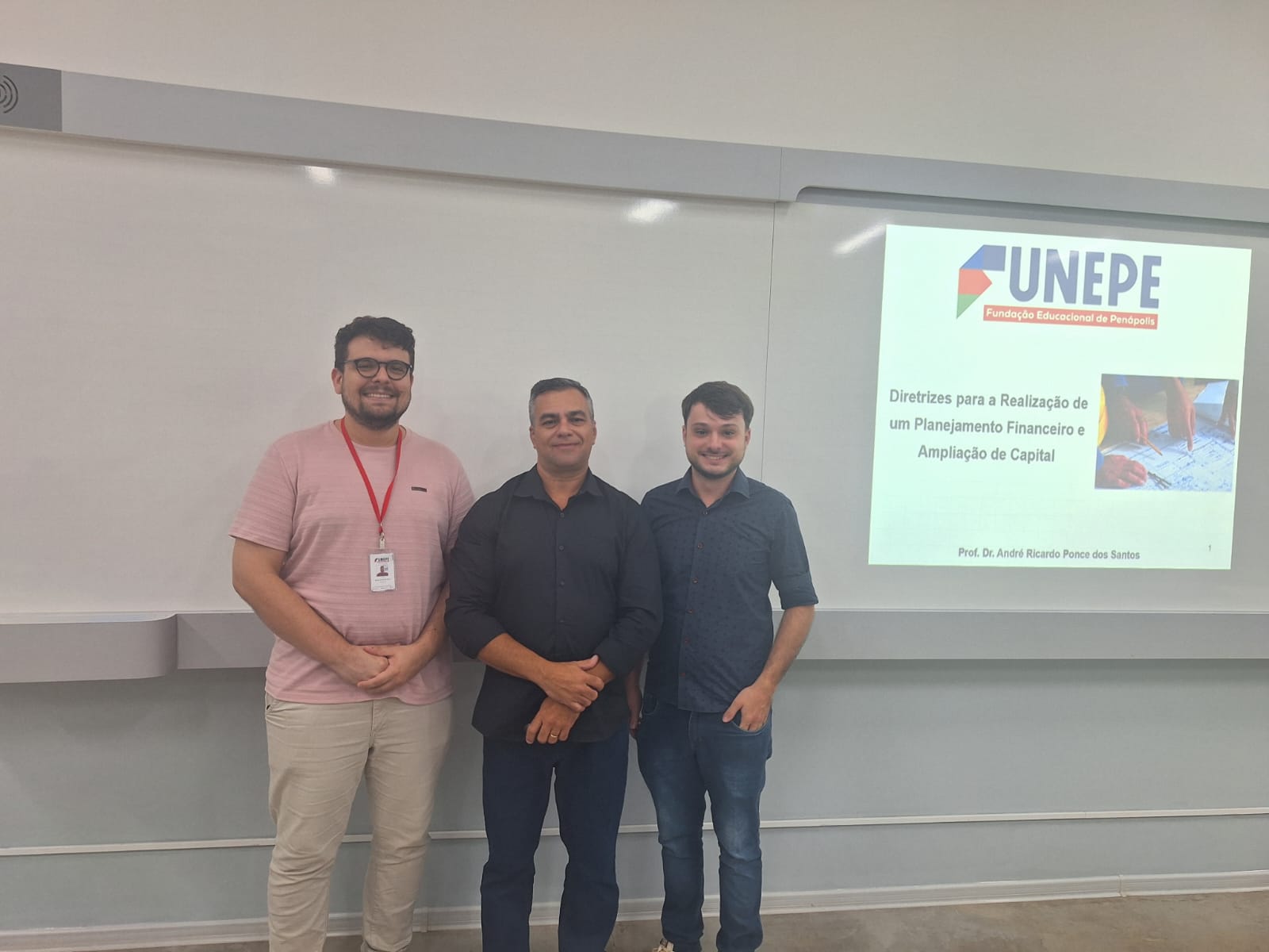 Imagem da notícia Semana de Cursos - Álbum de quarta-feira