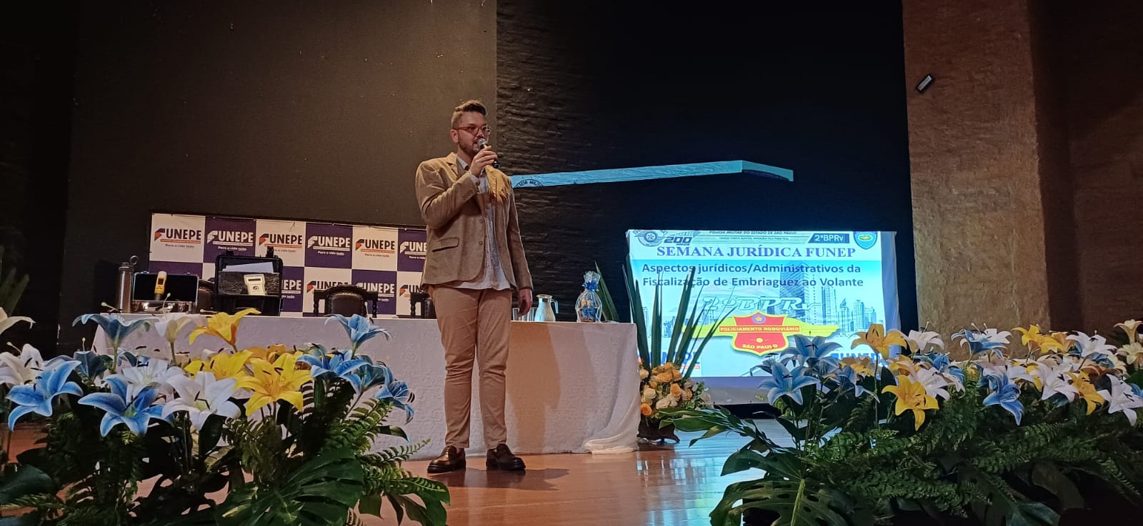 Imagem da notícia Semana de Cursos - Álbum de quarta-feira