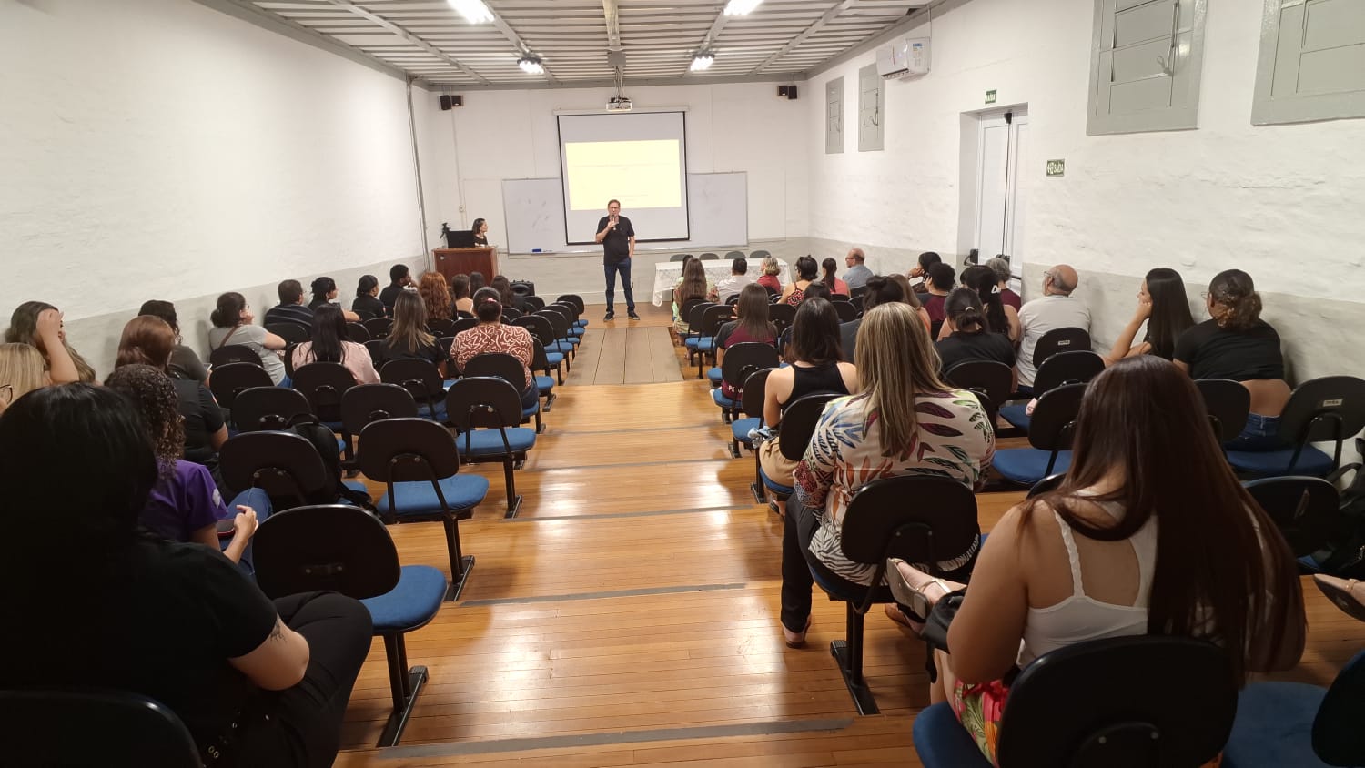 Imagem da notícia Semana de Cursos - Álbum de quarta-feira