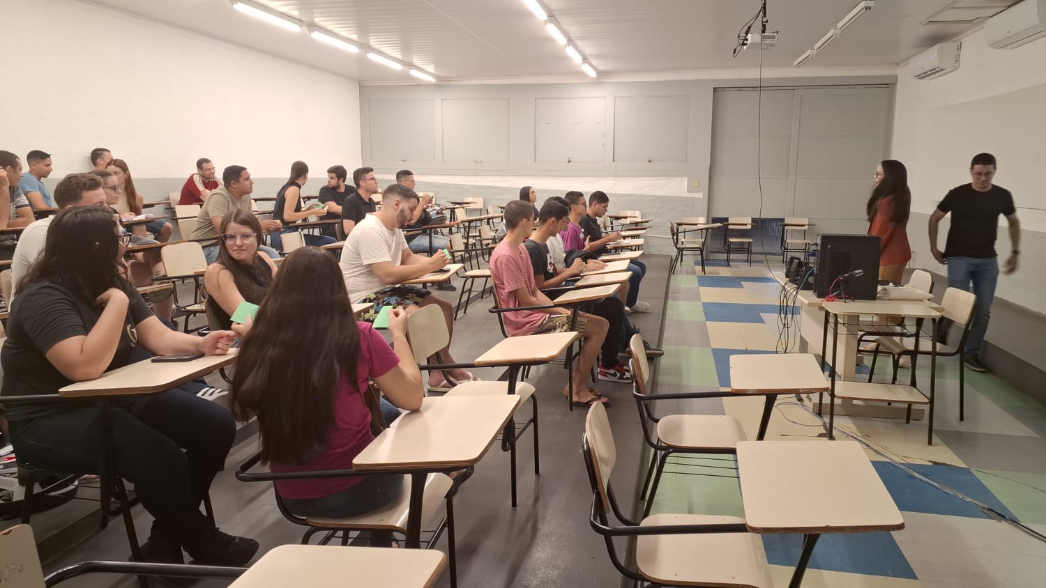 Imagem da notícia Semana de Cursos - Álbum de quarta-feira