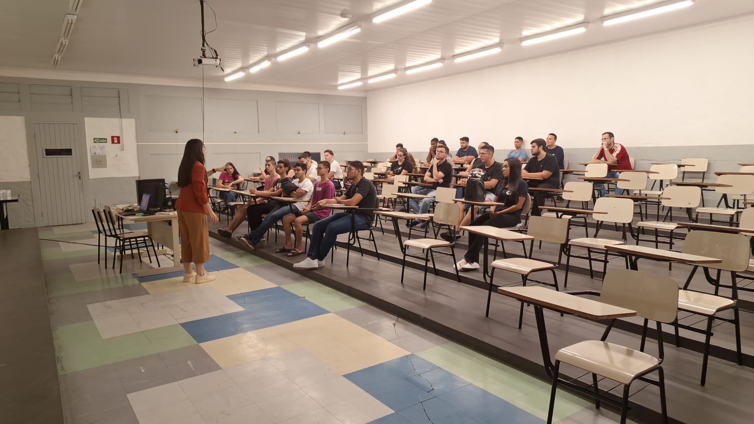 Imagem da notícia Semana de Cursos - Álbum de quarta-feira