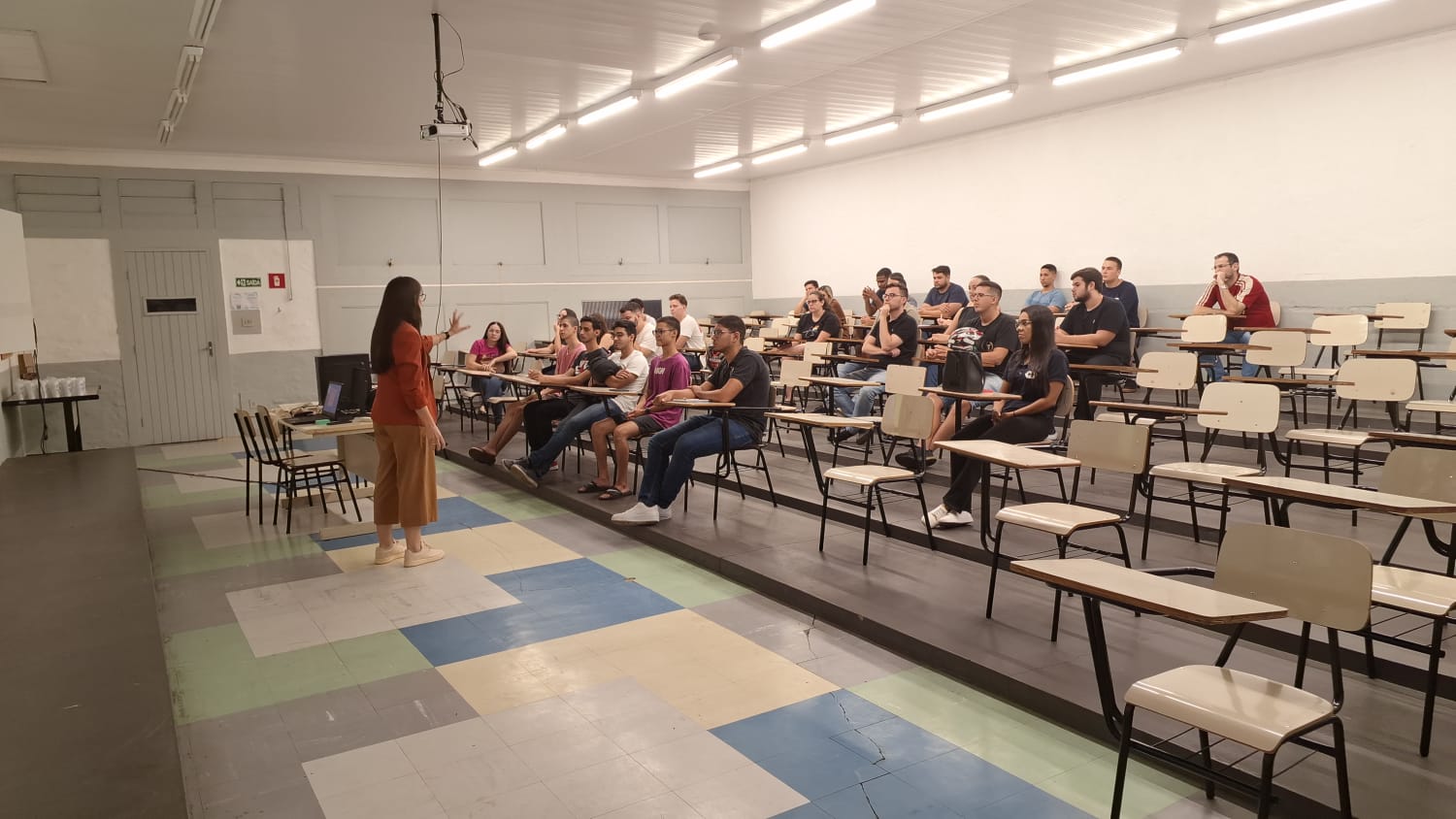 Imagem da notícia Semana de Cursos - Álbum de quarta-feira