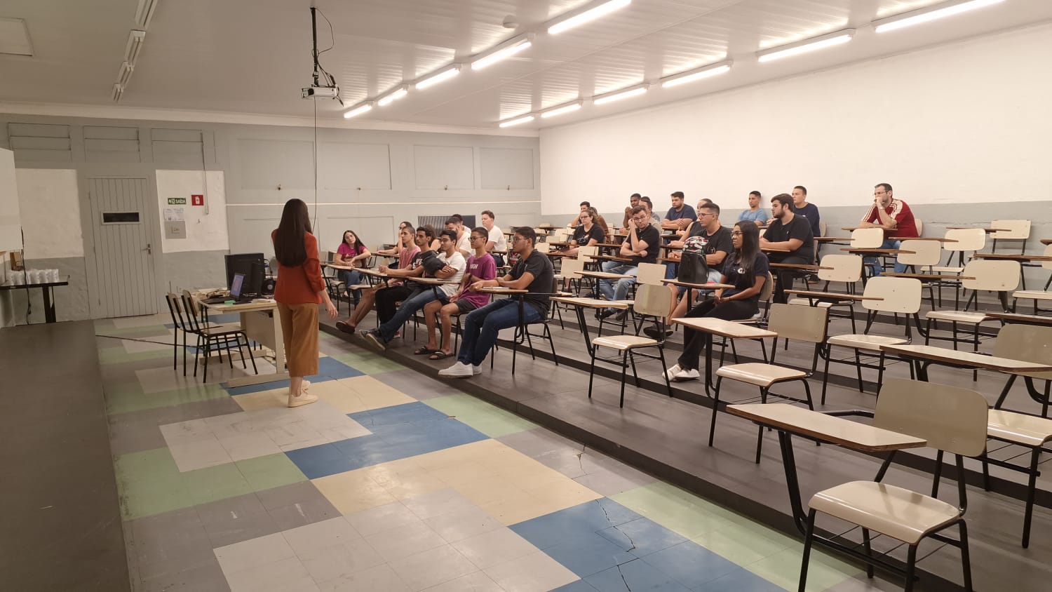 Imagem da notícia Semana de Cursos - Álbum de quarta-feira