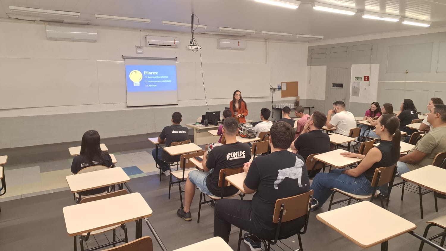 Imagem da notícia Semana de Cursos - Álbum de quarta-feira