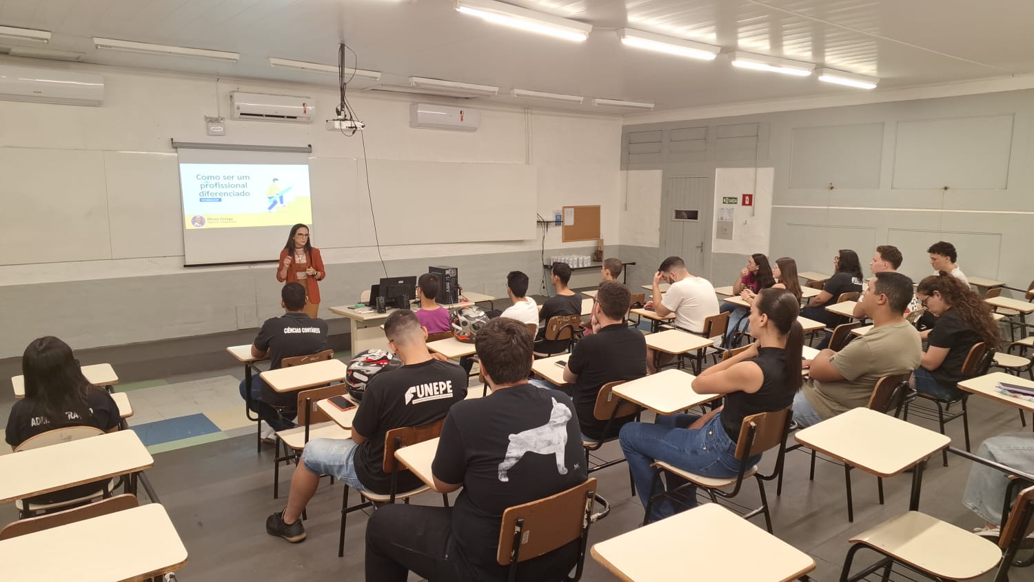 Imagem da notícia Semana de Cursos - Álbum de quarta-feira