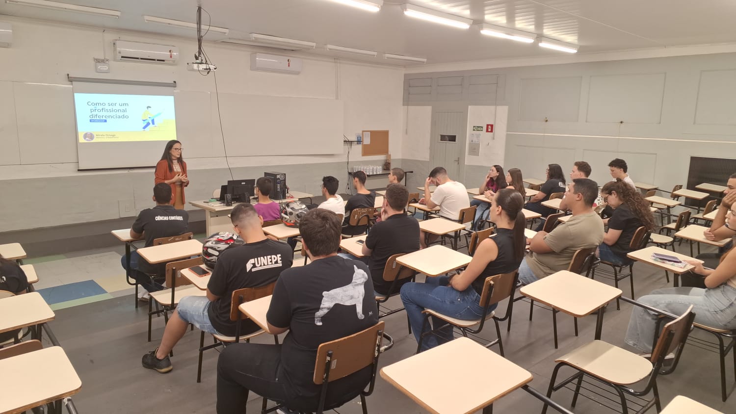 Imagem da notícia Semana de Cursos - Álbum de quarta-feira