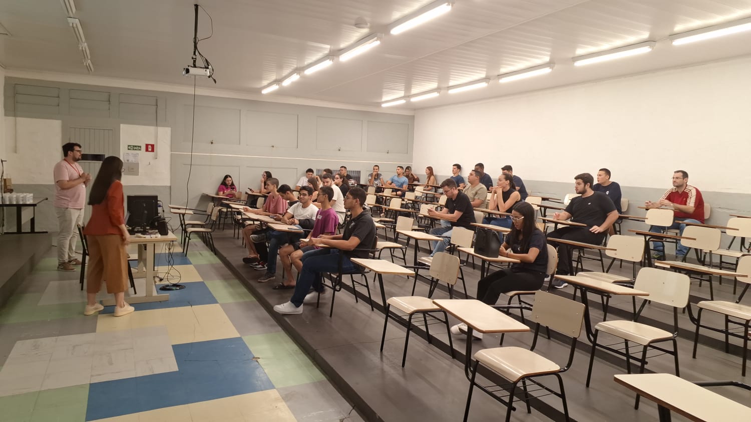 Imagem da notícia Semana de Cursos - Álbum de quarta-feira
