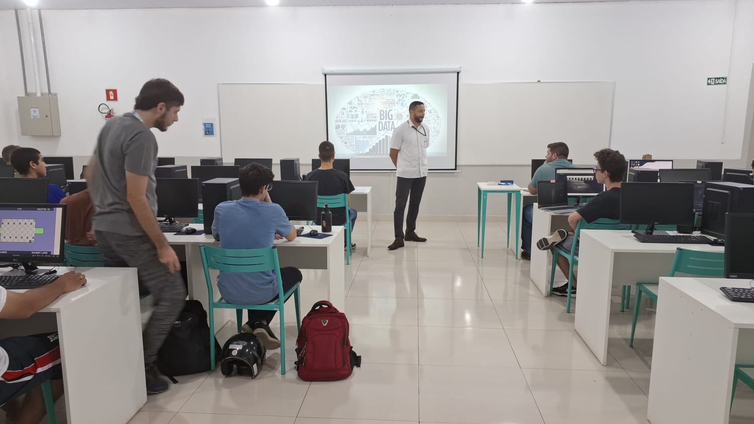 Imagem da notícia Semana de Cursos - Álbum de quarta-feira