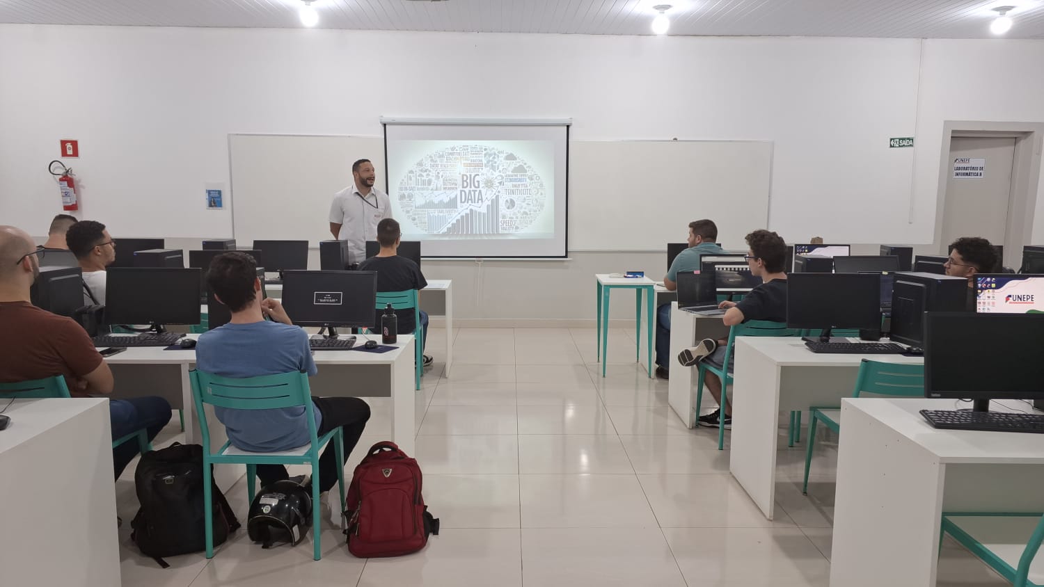 Imagem da notícia Semana de Cursos - Álbum de quarta-feira