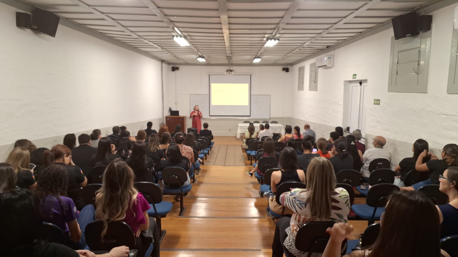 Imagem da notícia Semana de Cursos - Álbum de quarta-feira